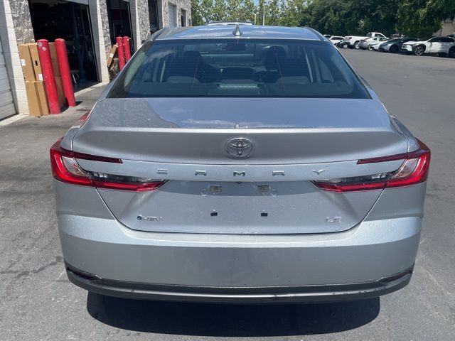 2025 Toyota Camry LE photo 4