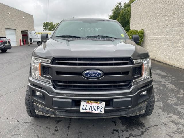 2018 Ford F-150 XLT photo 2