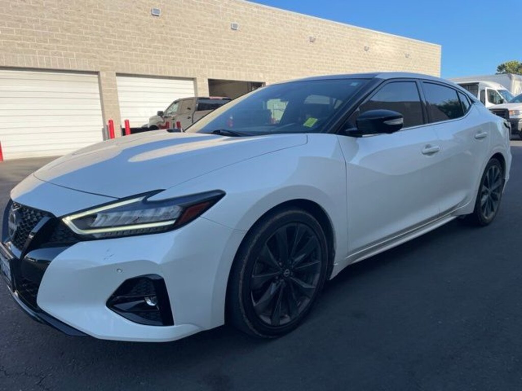 Used 2023 Nissan Maxima SR Sedan