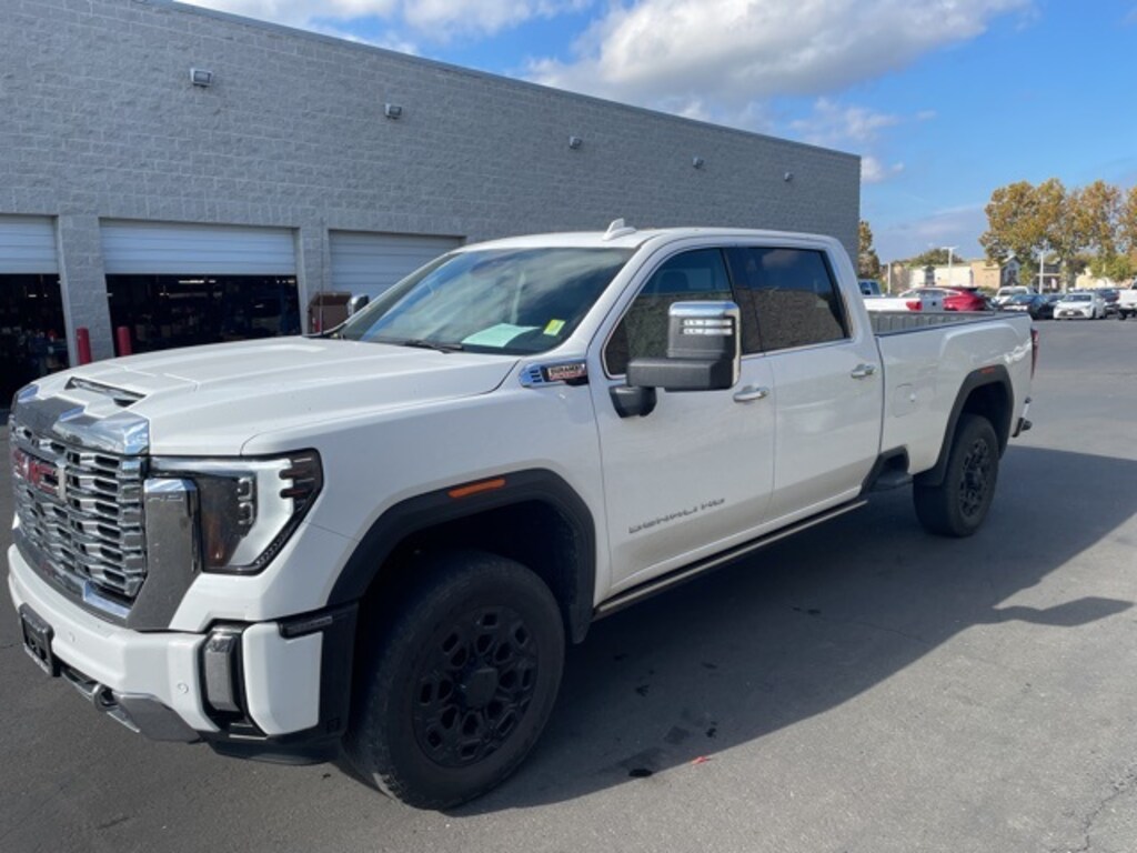 Used 2024 GMC Sierra 2500HD Denali Truck