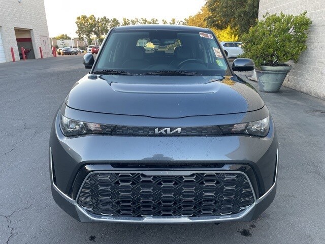 2023 Kia Soul GT-Line photo 2