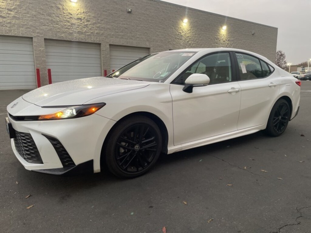 Certified 2025 Toyota Camry SE Sedan