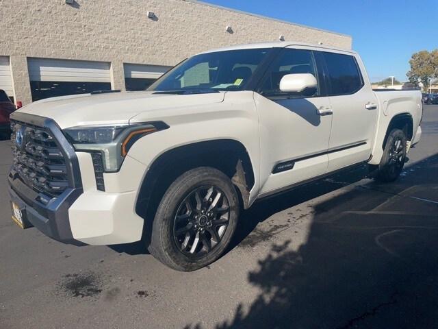 2023 Toyota Tundra Platinum photo 3