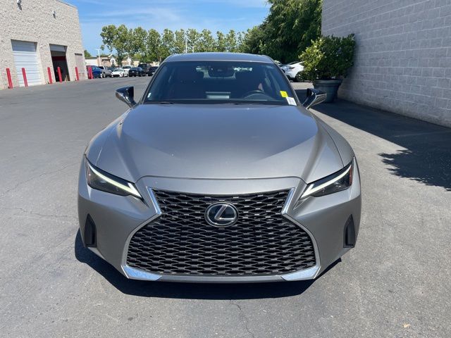 2023 LEXUS IS 300 photo 2