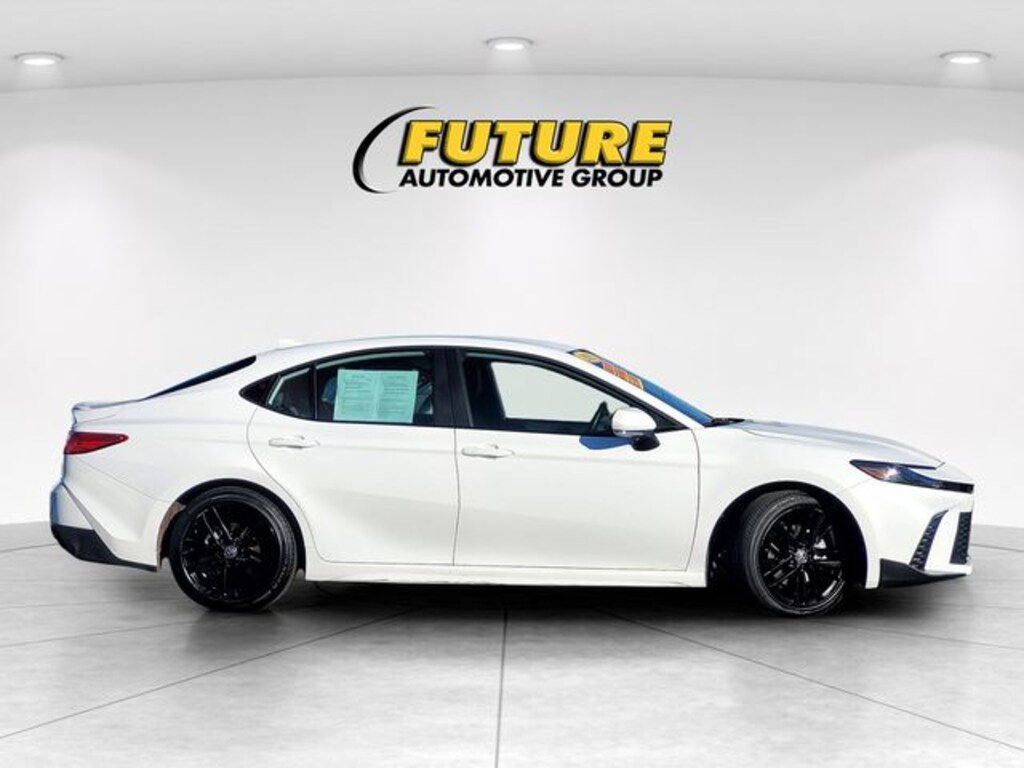 Certified 2025 Toyota Camry SE Sedan