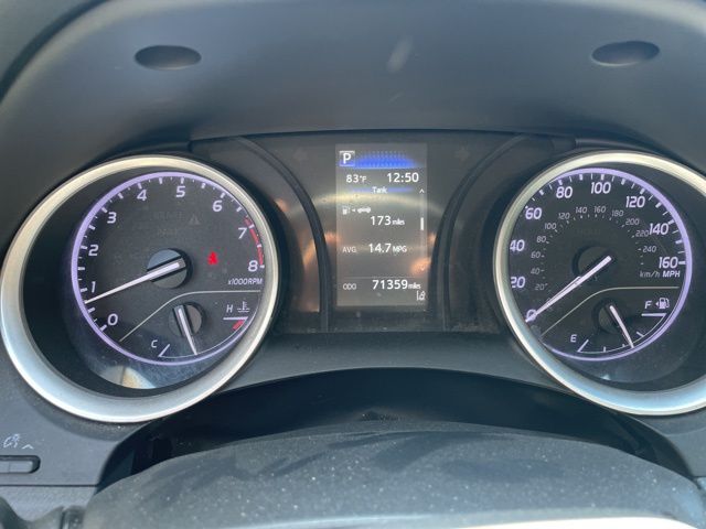 2022 Toyota Camry LE photo 5