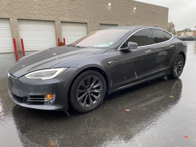2020 Tesla Model S Long Range Plus photo 3