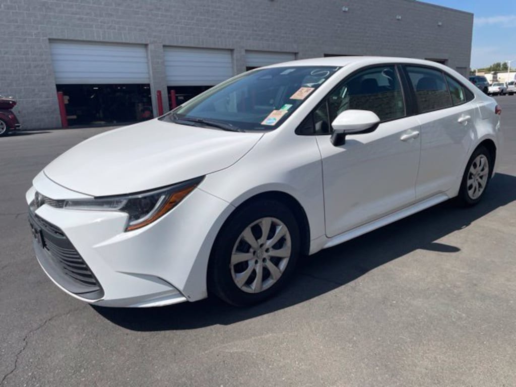 Used 2025 Toyota Corolla LE Sedan