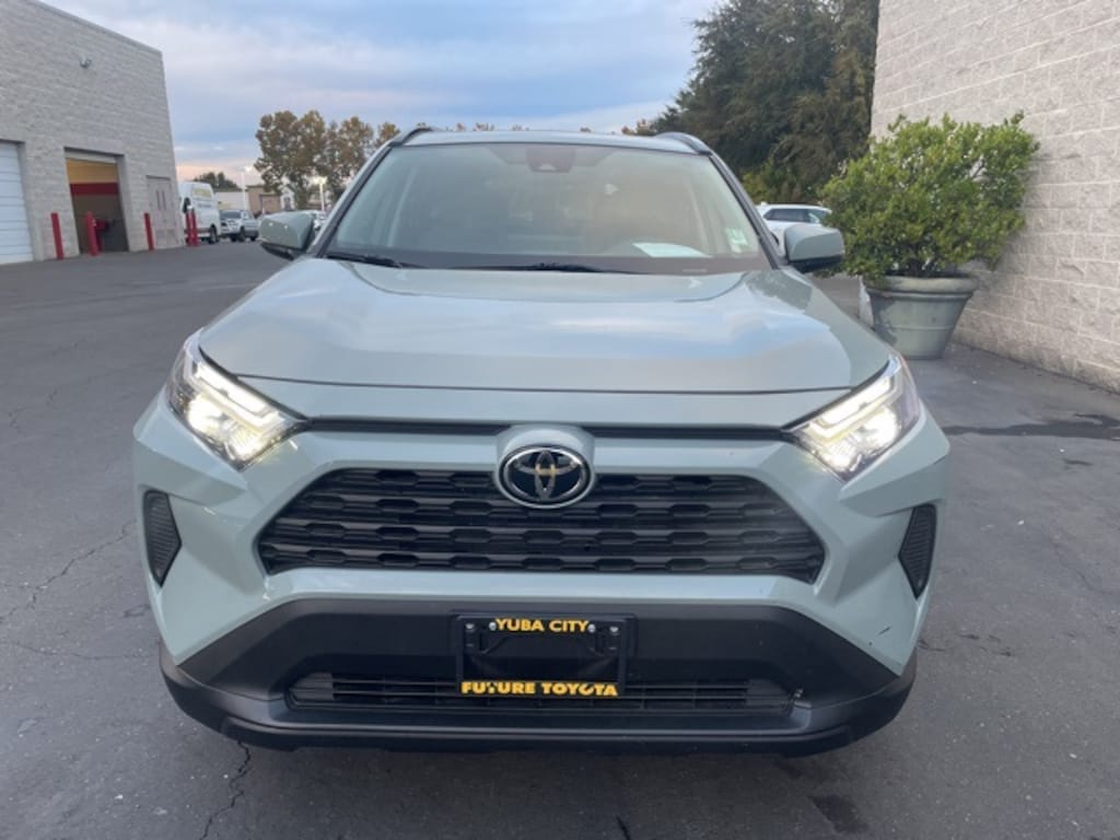 Used 2022 Toyota RAV4 XLE SUV