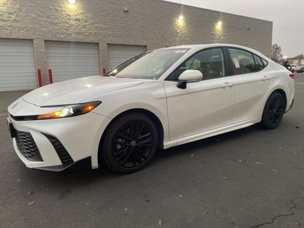 Certified 2025 Toyota Camry SE Sedan