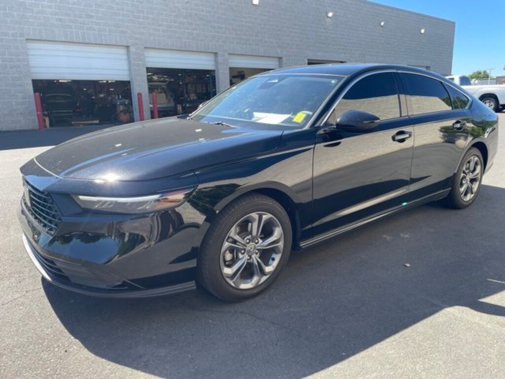 Used 2024 Honda Accord EX Sedan