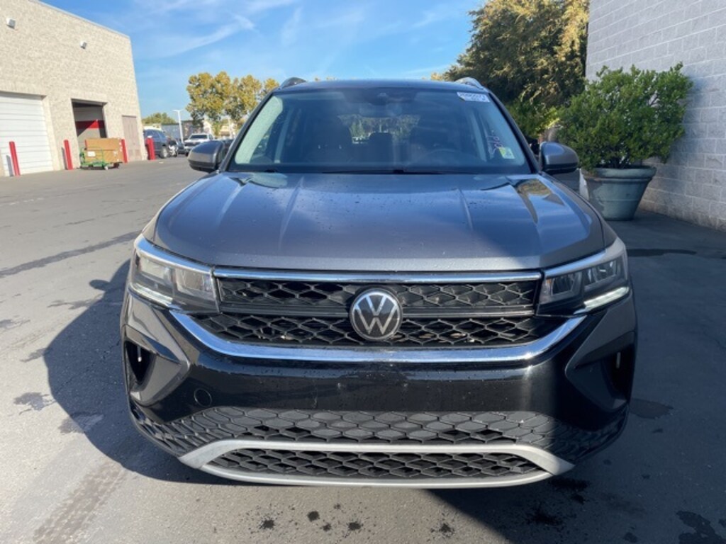 Used 2024 Volkswagen Taos 1.5T SE SUV