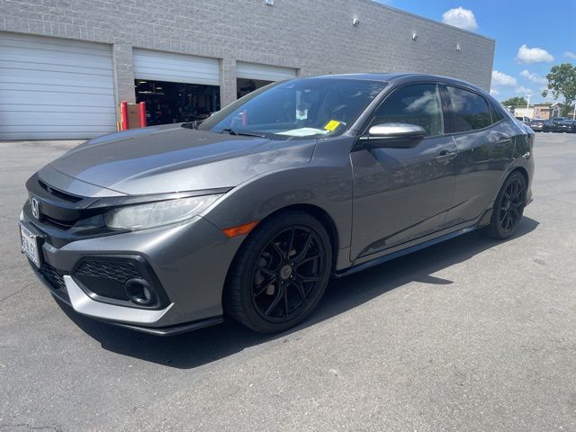 2018 Honda Civic Sport Touring photo 3