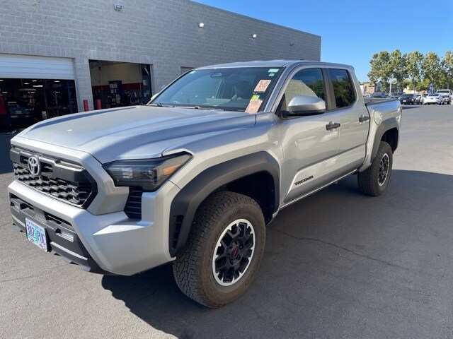 2024 Toyota Tacoma TRD Off-Road 4x4 photo 3
