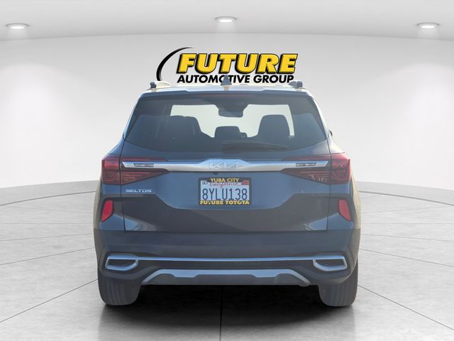2022 Kia Seltos EX photo 5