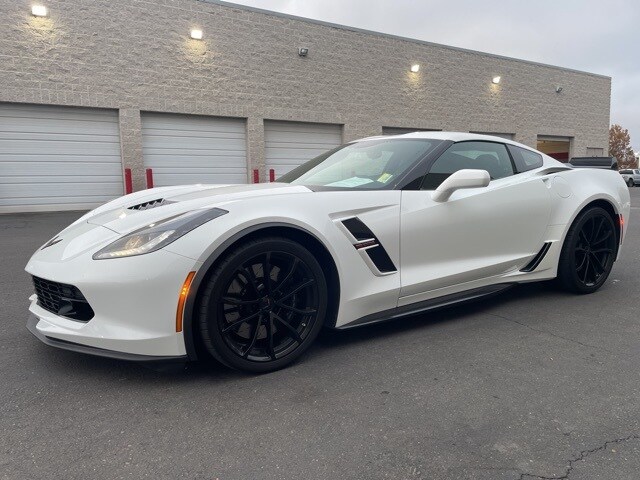 2019 Chevrolet Corvette Grand Sport 1LT photo 3