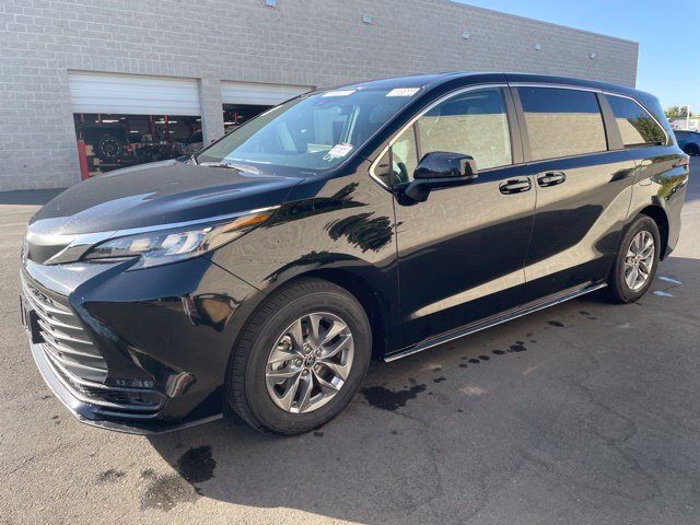 Certified 2025 Toyota Sienna LE Minivan/Van