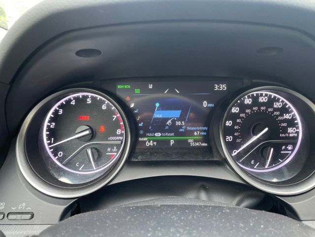 2024 Toyota Camry SE photo 5