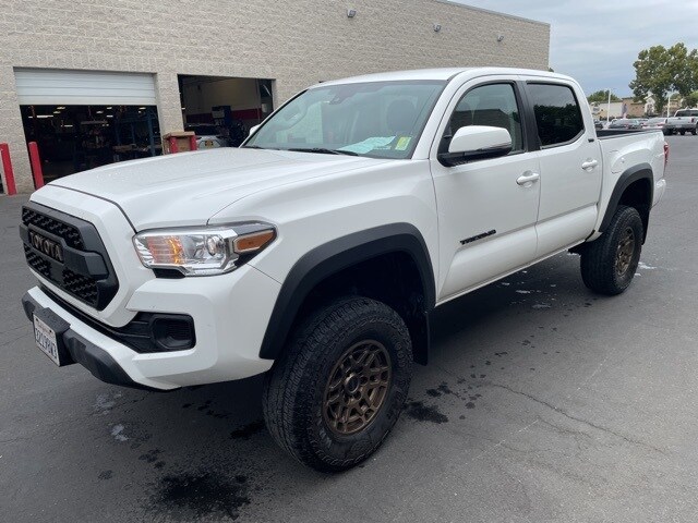 2023 Toyota Tacoma Trail Edition photo 3