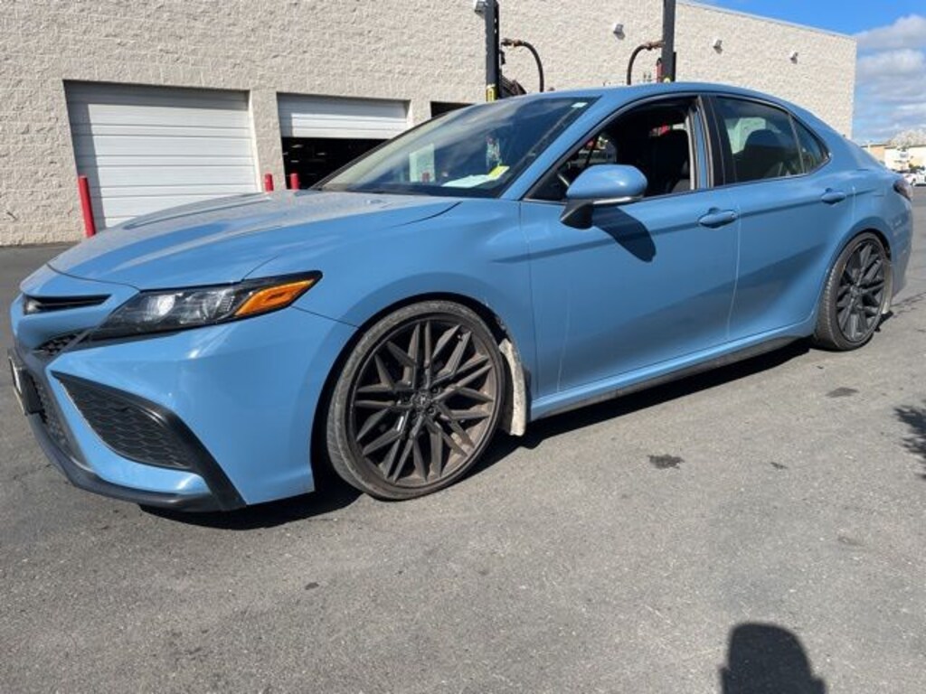Used 2023 Toyota Camry SE Sedan
