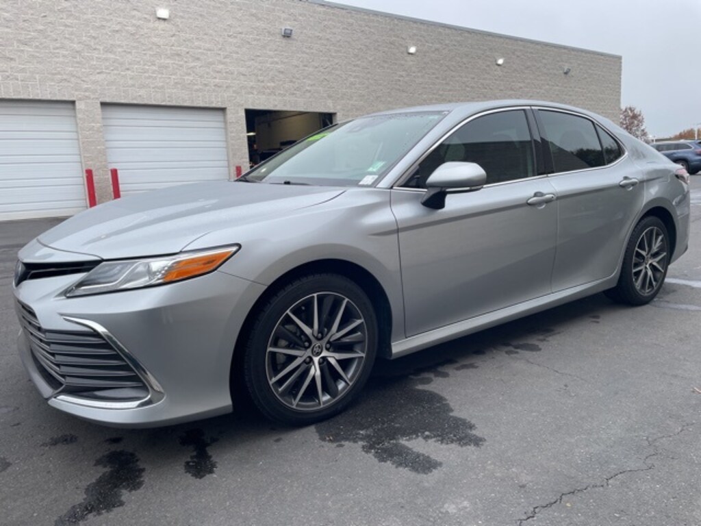Certified 2022 Toyota Camry Hybrid XLE Sedan