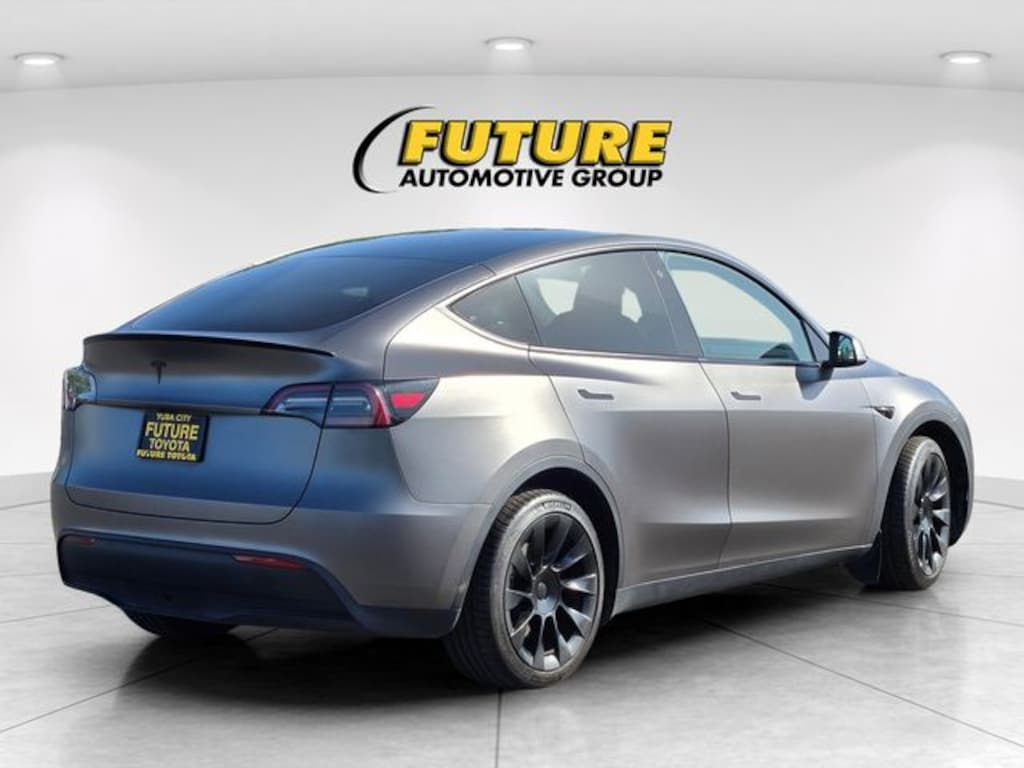 Used 2023 Tesla Model Y Long Range SUV