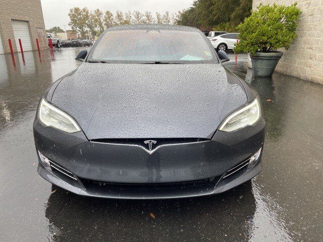 2020 Tesla Model S Long Range Plus photo 2