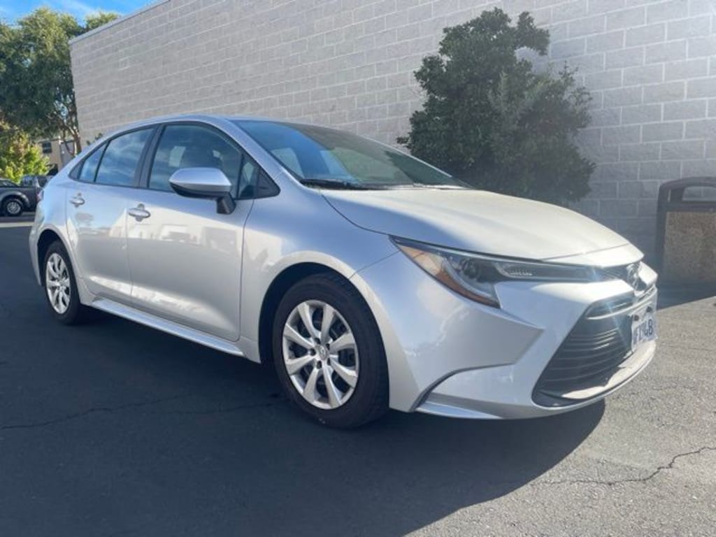Used 2024 Toyota Corolla LE Sedan