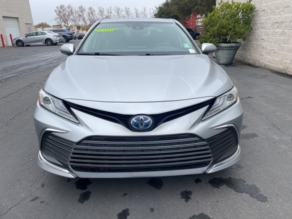 Certified 2022 Toyota Camry Hybrid XLE Sedan