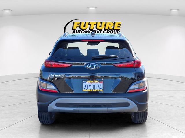 2022 Hyundai Kona SEL photo 5