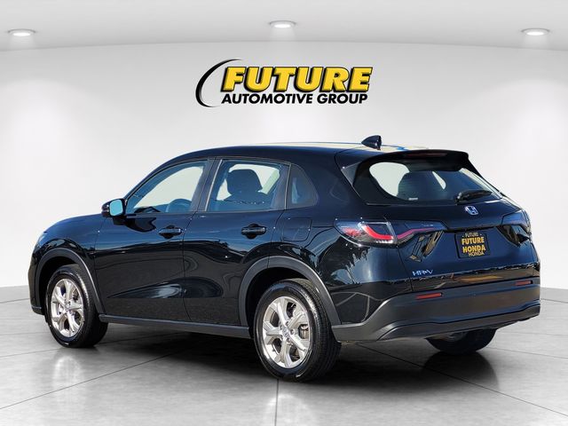 2025 Honda HR-V LX photo 6