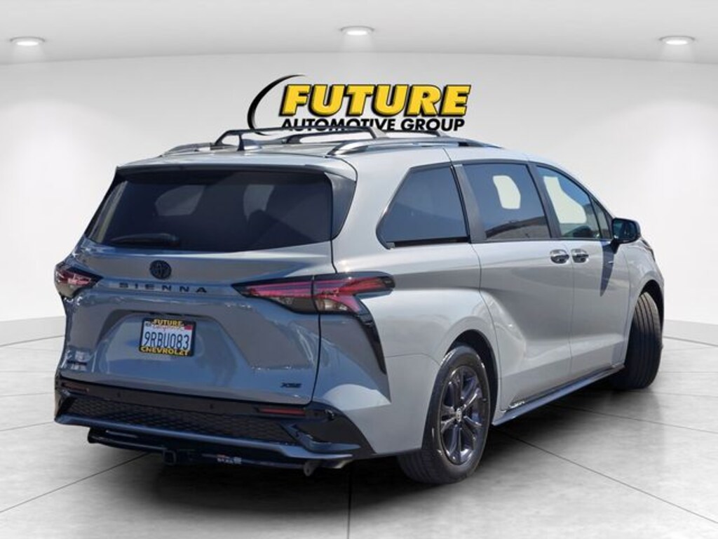 Used 2025 Toyota Sienna XSE Minivan/Van