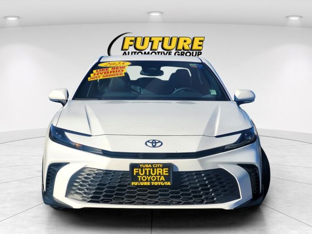 Certified 2025 Toyota Camry SE Sedan
