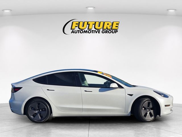 2023 Tesla Model 3 Long Range photo 3