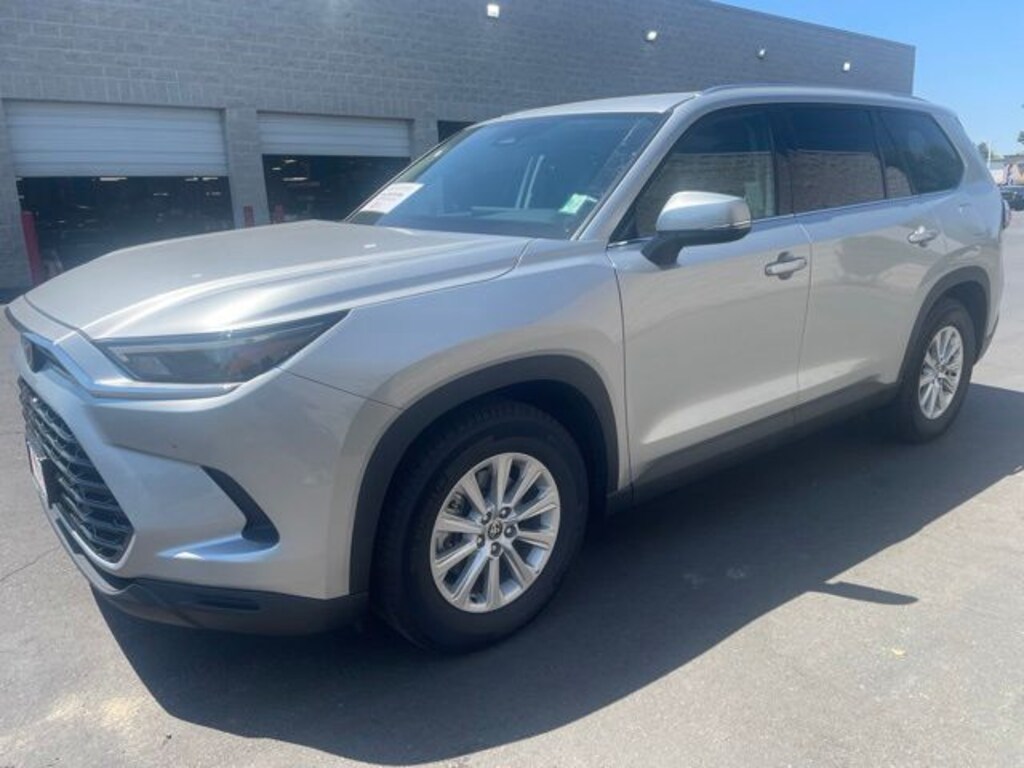 Used 2025 Toyota Grand Highlander XLE SUV