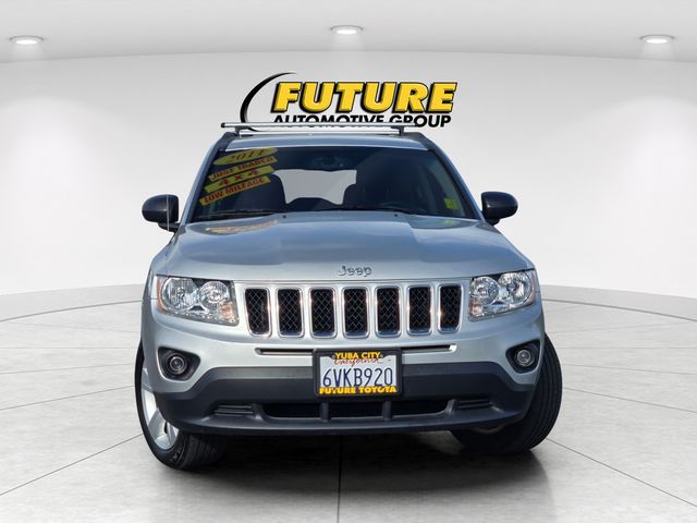 2011 Jeep Compass Base photo 2