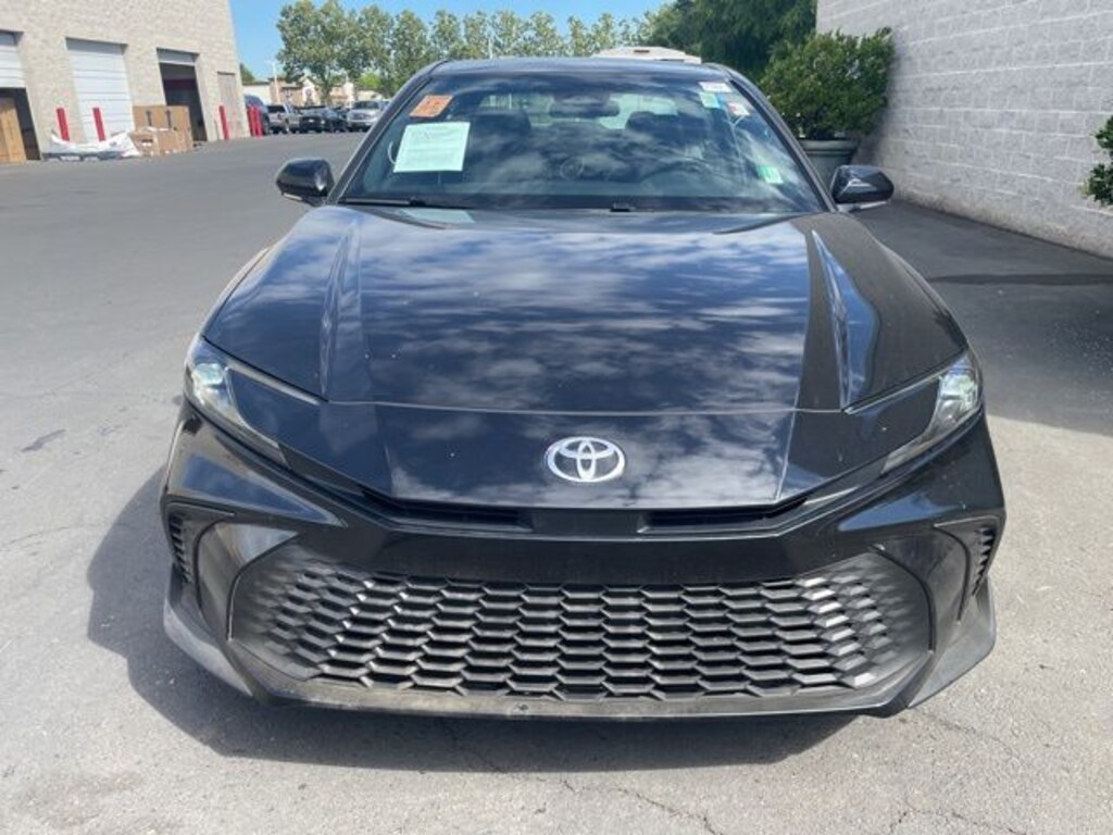 Used 2025 Toyota Camry SE Sedan