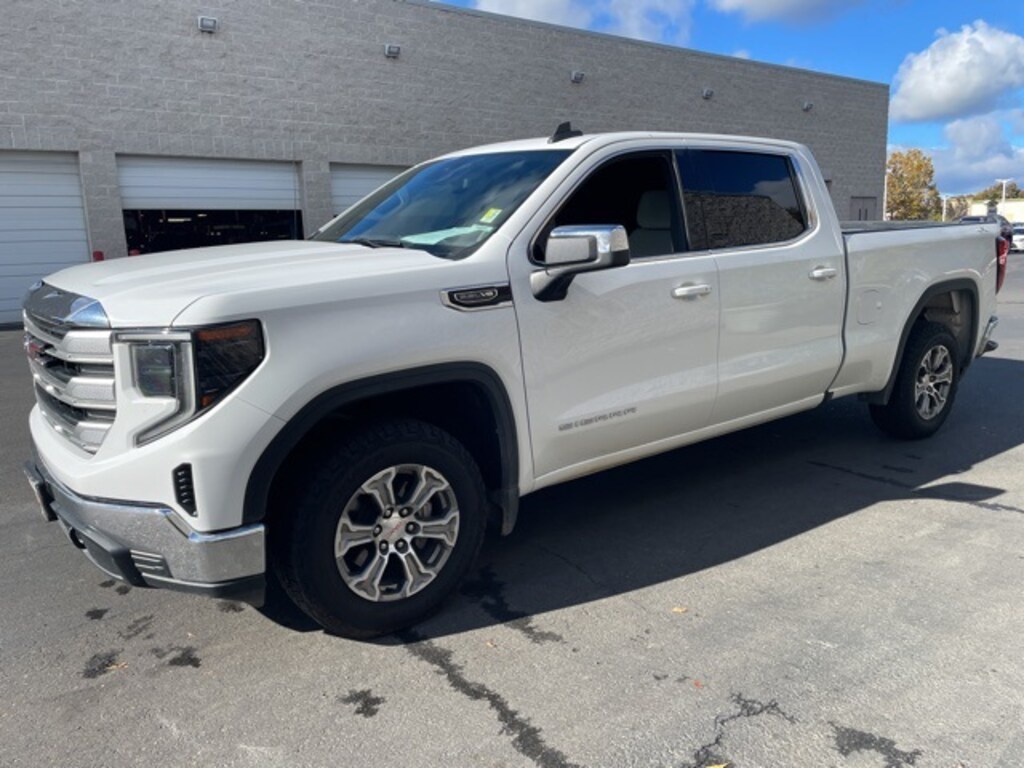 Used 2022 GMC Sierra 1500 SLE Truck
