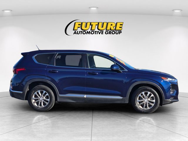 2019 Hyundai Santa Fe SE photo 4