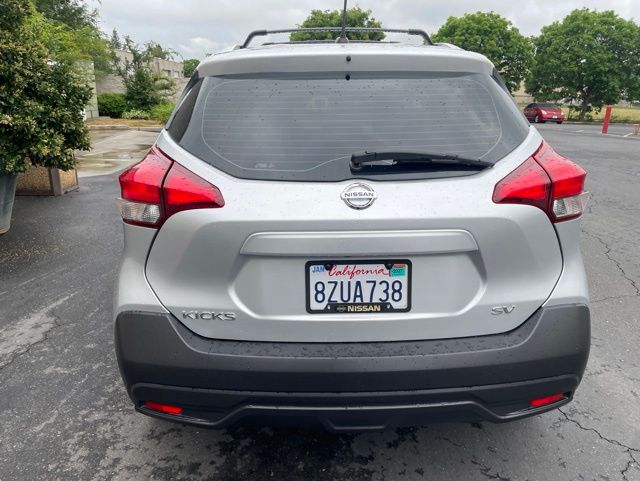 2019 Nissan Kicks SV photo 4