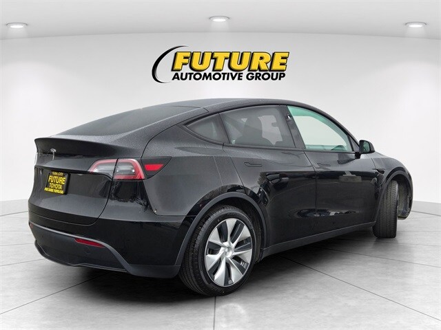 2024 Tesla Model Y Standard Range photo 4