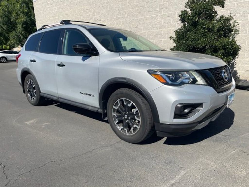 Used 2019 Nissan Pathfinder SL SUV