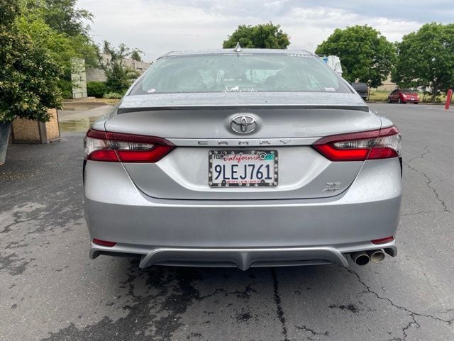 2024 Toyota Camry SE photo 4