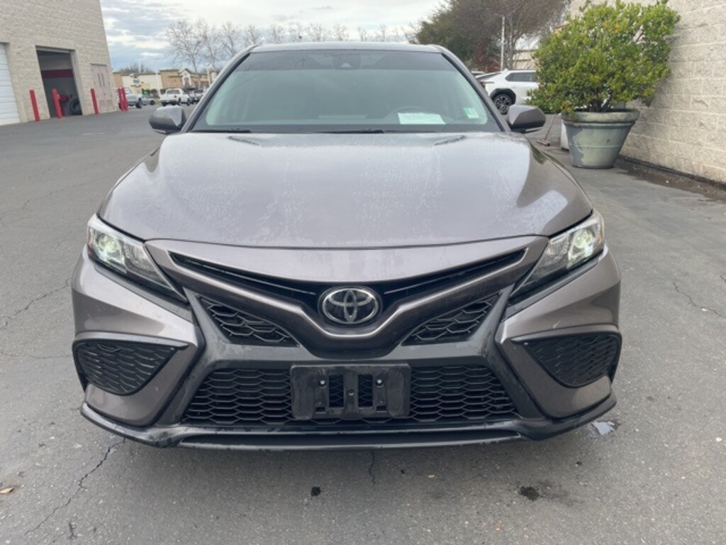 Used 2023 Toyota Camry SE Sedan
