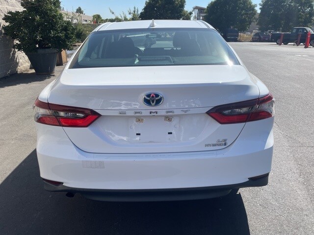 2021 Toyota Camry Hybrid LE photo 4
