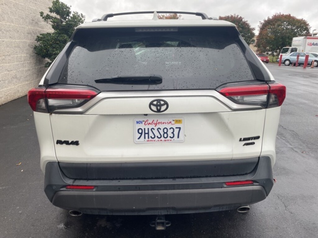 Used 2020 Toyota RAV4 Limited SUV