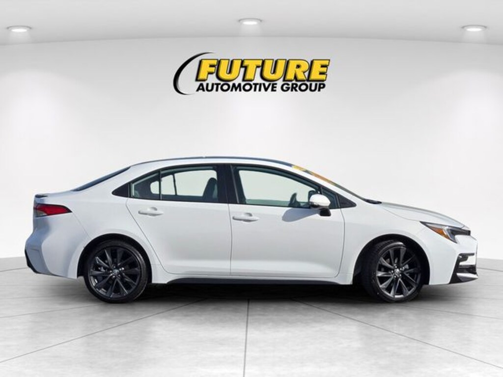 Certified 2025 Toyota Corolla SE Sedan