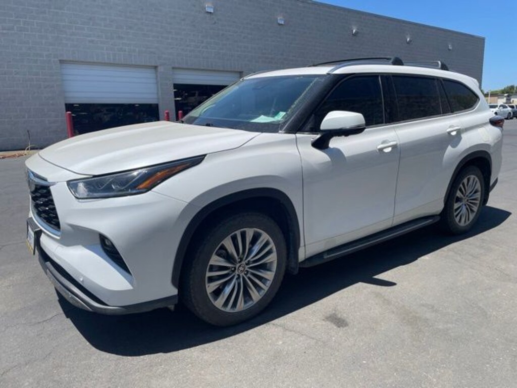 Certified 2024 Toyota Highlander Platinum SUV