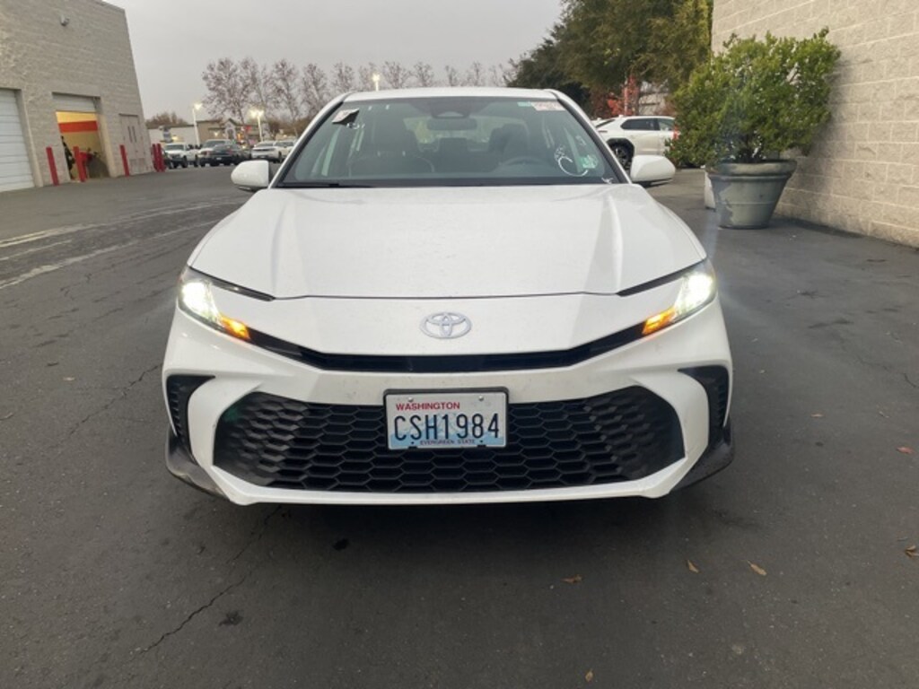 Certified 2025 Toyota Camry SE Sedan