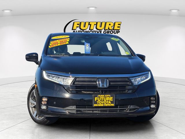 2024 Honda Odyssey Touring photo 2